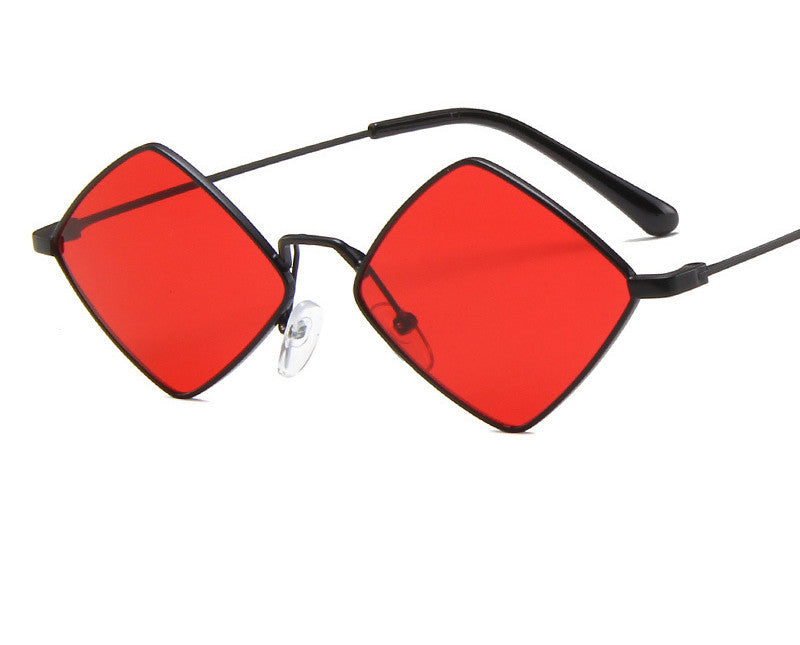 Retro Style Diamond Sunglasses